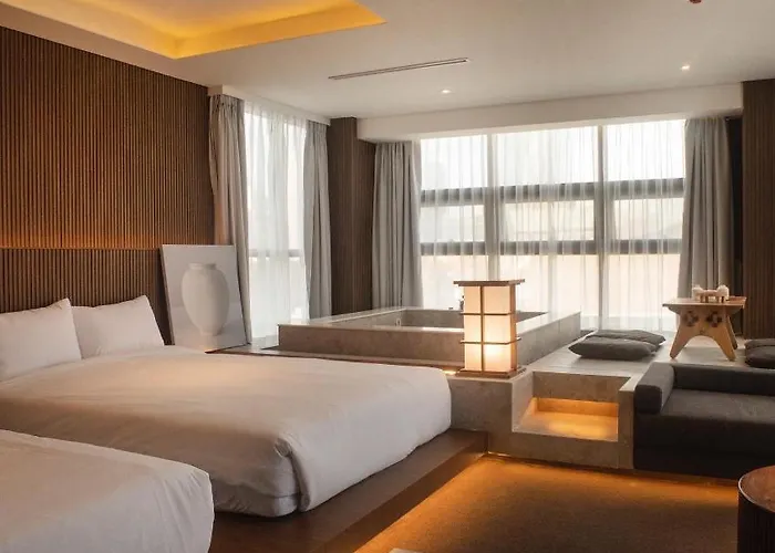 Hotel Uh The Myeongdong Seoul