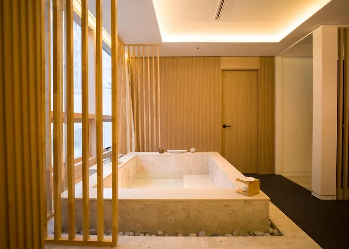 Uh The Myeongdong Hotel Seoul