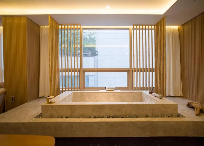 Hotel Uh The Myeongdong