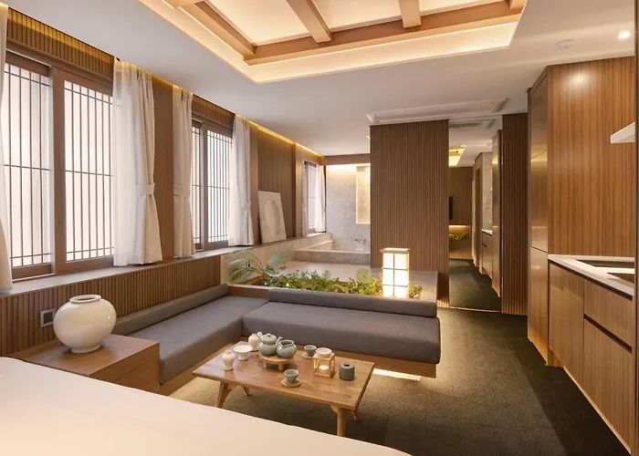 Uh The Myeongdong Hotel