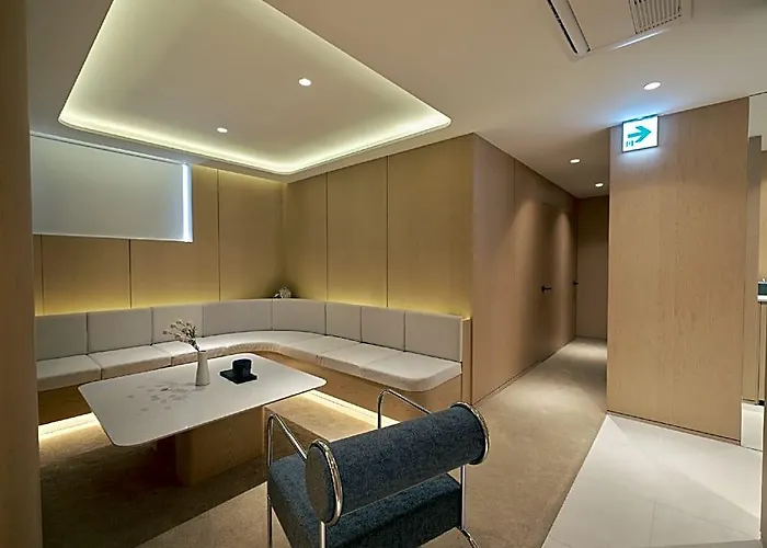 Hotel Uh The Myeongdong 3*
