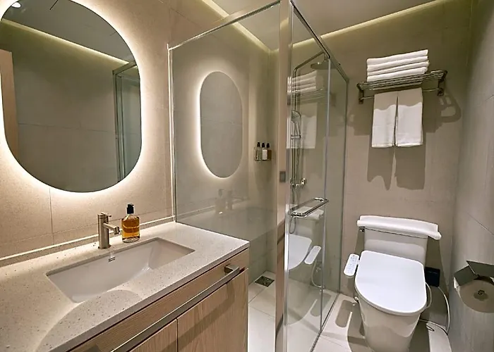 Hotel Uh The Myeongdong 3*