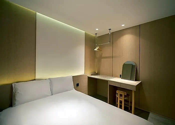 Uh The Myeongdong Hotel 3*